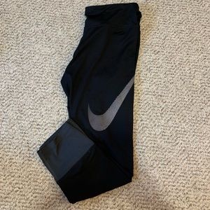 Nike Cropped Dri-Fit Leggings